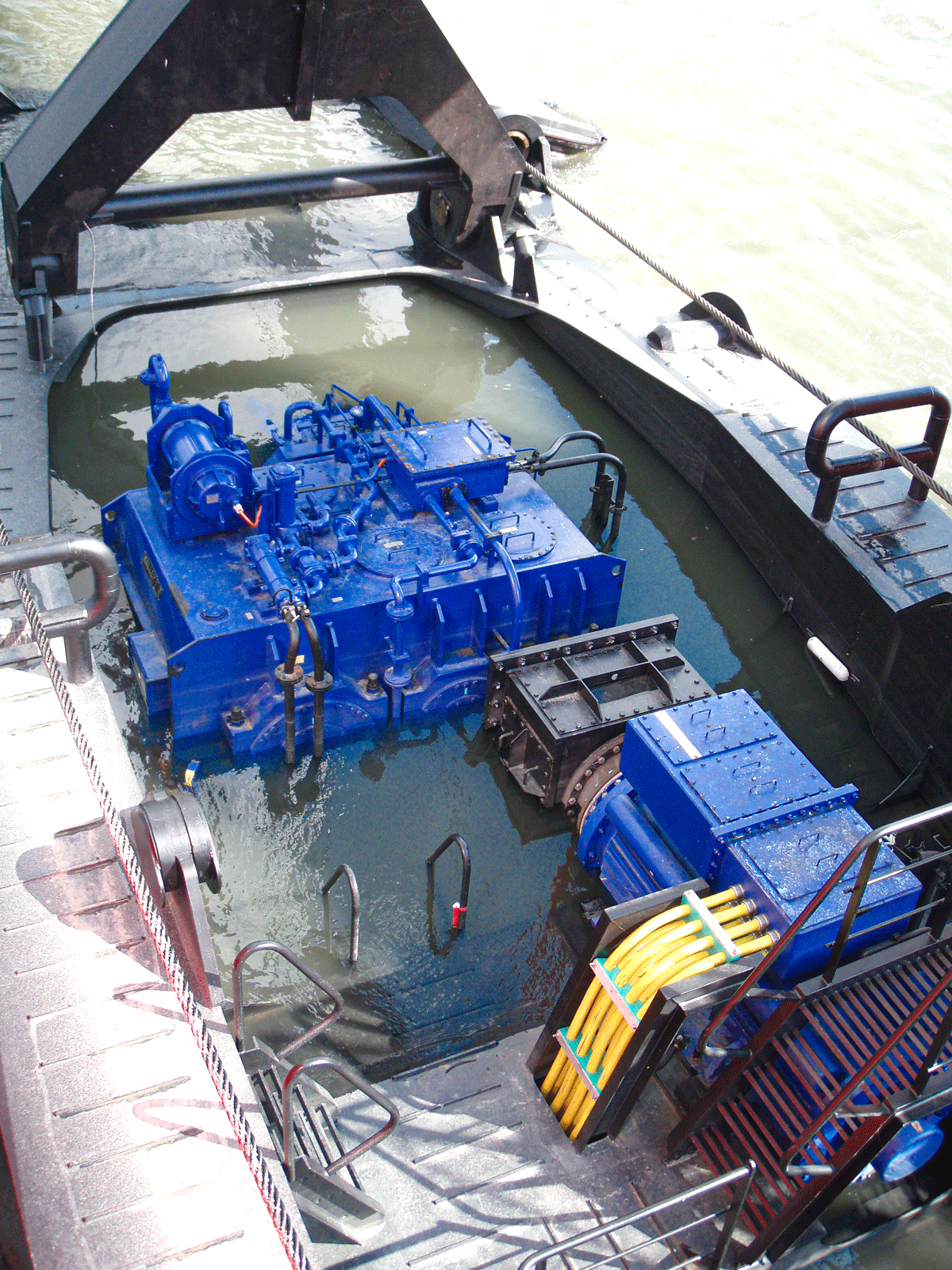 aandrijftechniek-onderwaterpomp-cutter-aandrijving-2