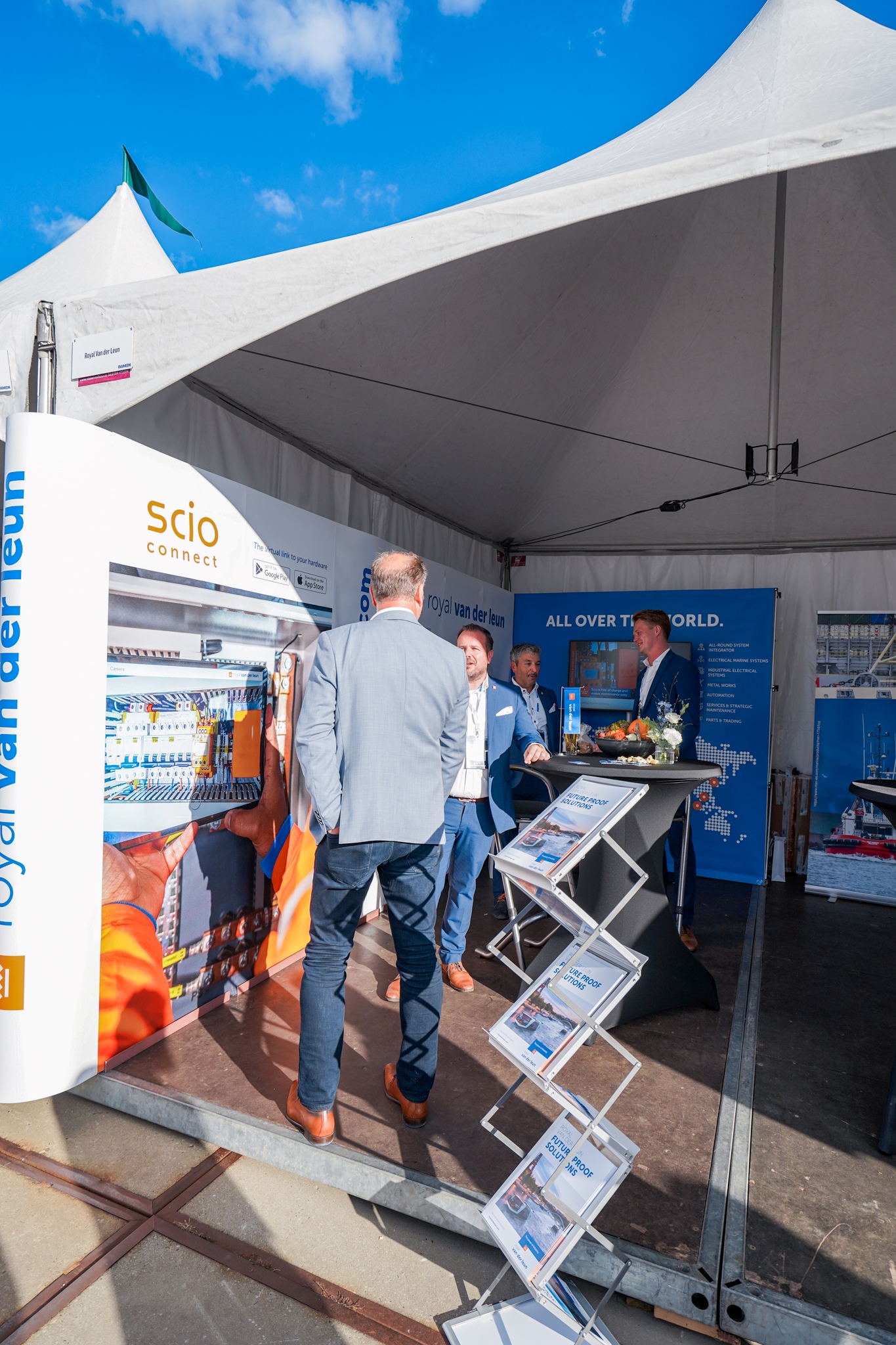 damen-festival-2024-workboat-event-in-gorinchem-royal-van-der-leun-key-supplier-of-electrical-marine-systems-scio-3-