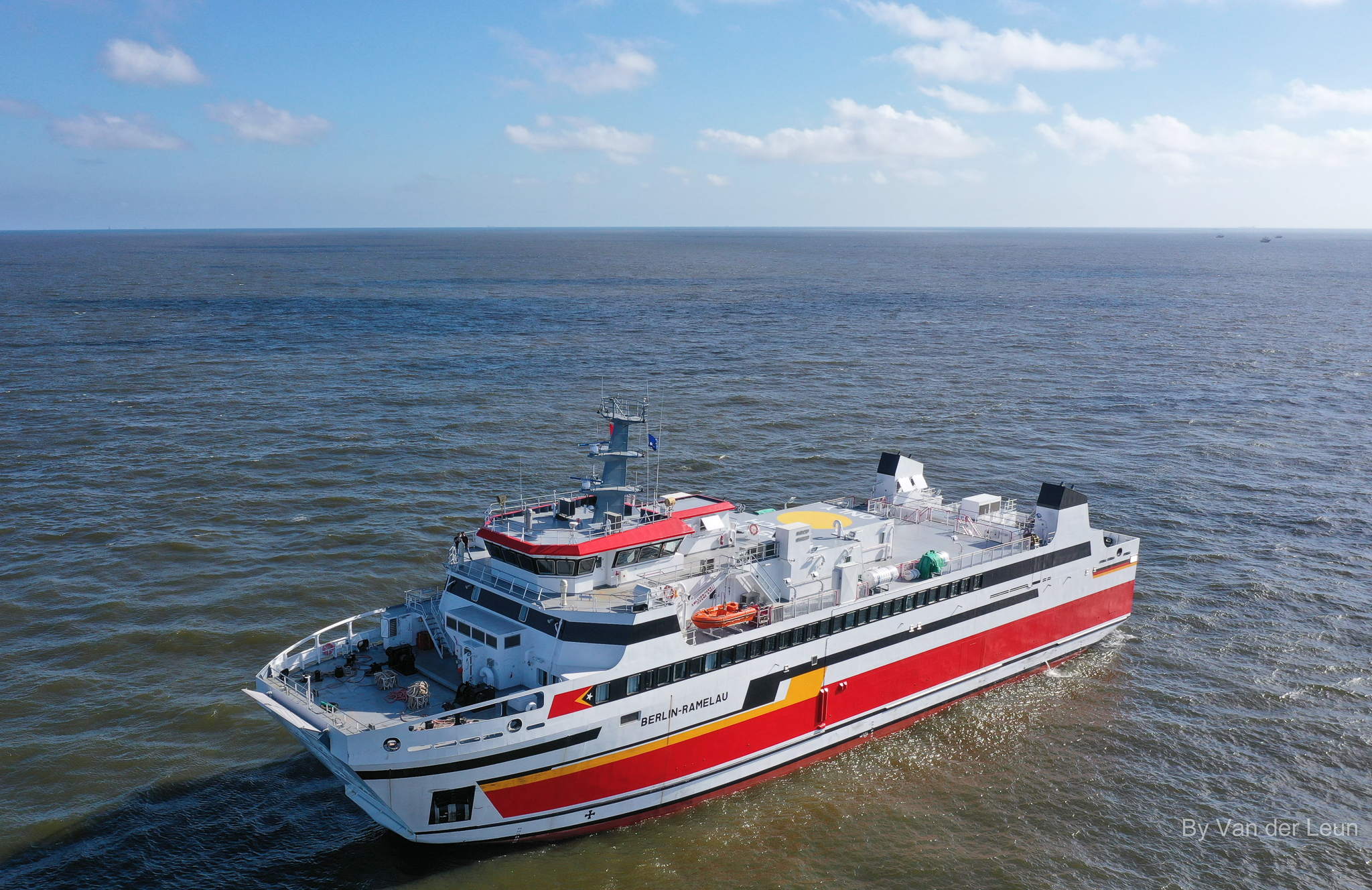 royal-van-der-leun-suzhou-china-sea-trials-berlin-ramelau-sea-trial-4-