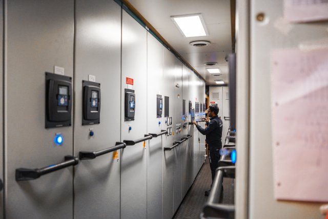 1 royal van der leun - matadoor 3 - matador 3 - dennis de groot - electrical marine systems - update