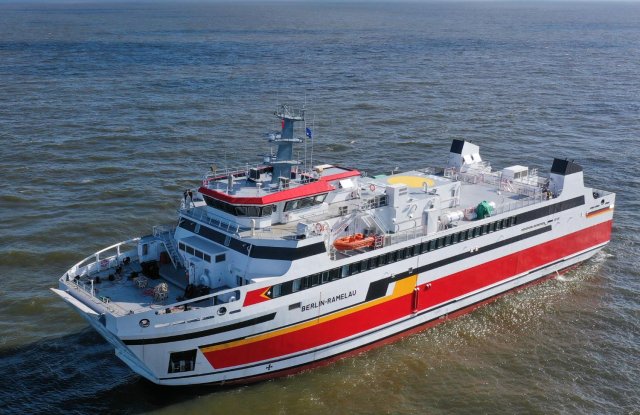 Royal Van der Leun China Suzhou Sea trials Berlin Ramelau