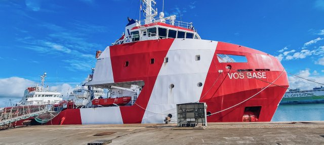 Royal Van der Leun VOS BASE Vroon offshore Service 1