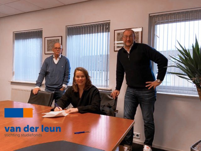 Van der Leun - stichting studiefonds logo