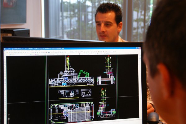 VDL-home-hero_engineering-1