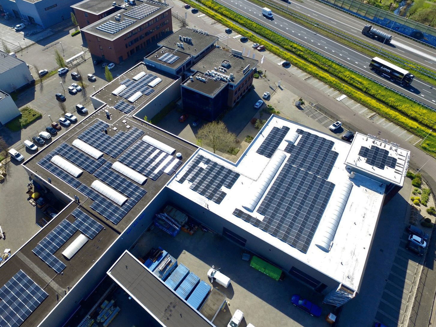 van-der-leun-solar-panels-sliedrecht-trapezium-5